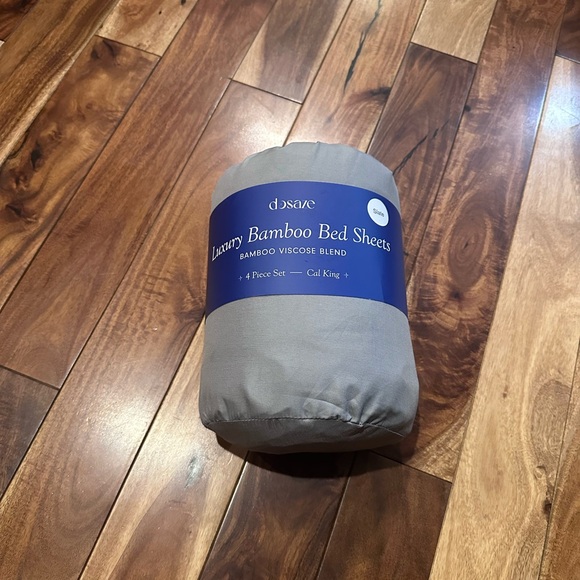 Dosaze slate luxury bamboo bed sheets California king NEW - Picture 2 of 2